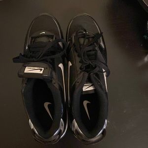 Mens Low Land Shark Football Cleats